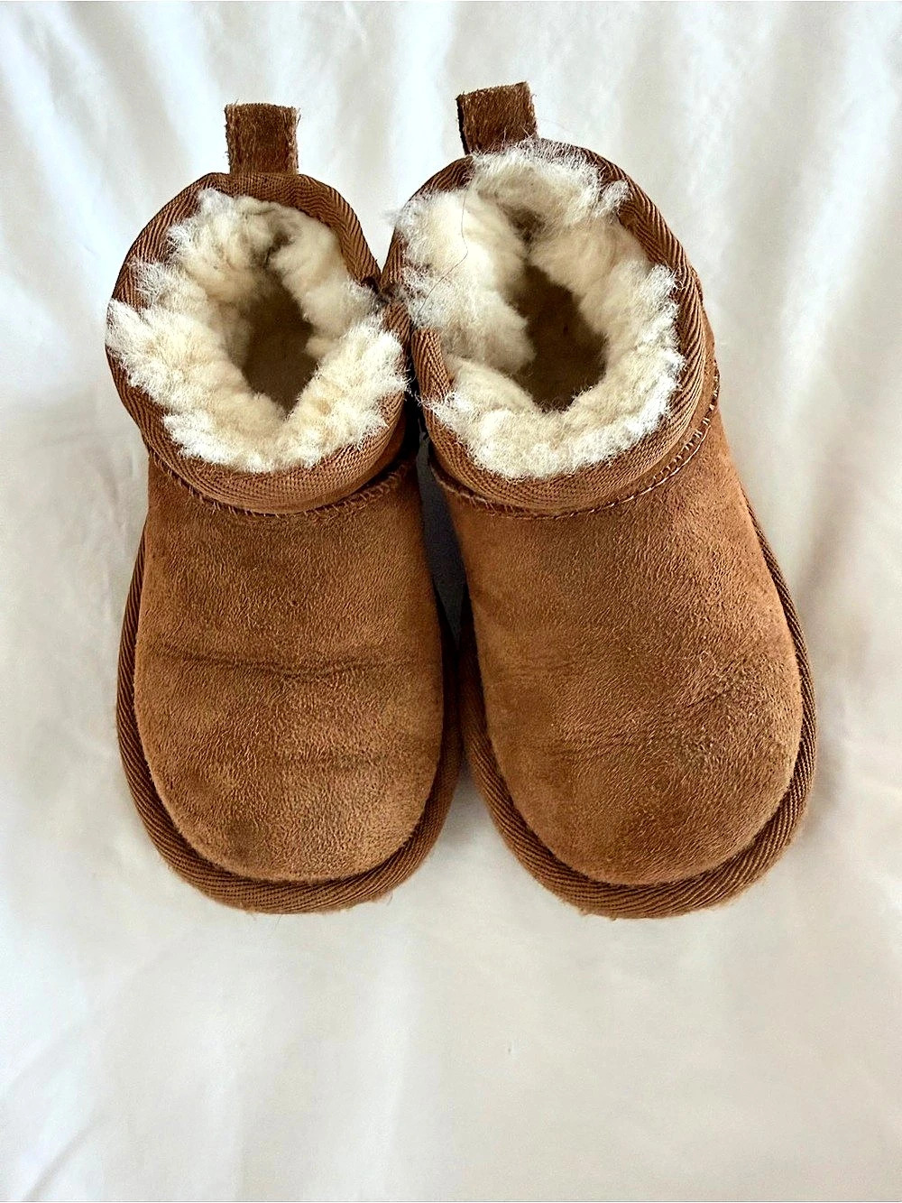 UGG Kids Classic Ultra Mini with Side Zip Boots in Brown - Size 7